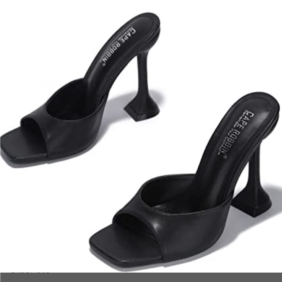 CAPE ROBBINS NWB. - Picture 8 of 8